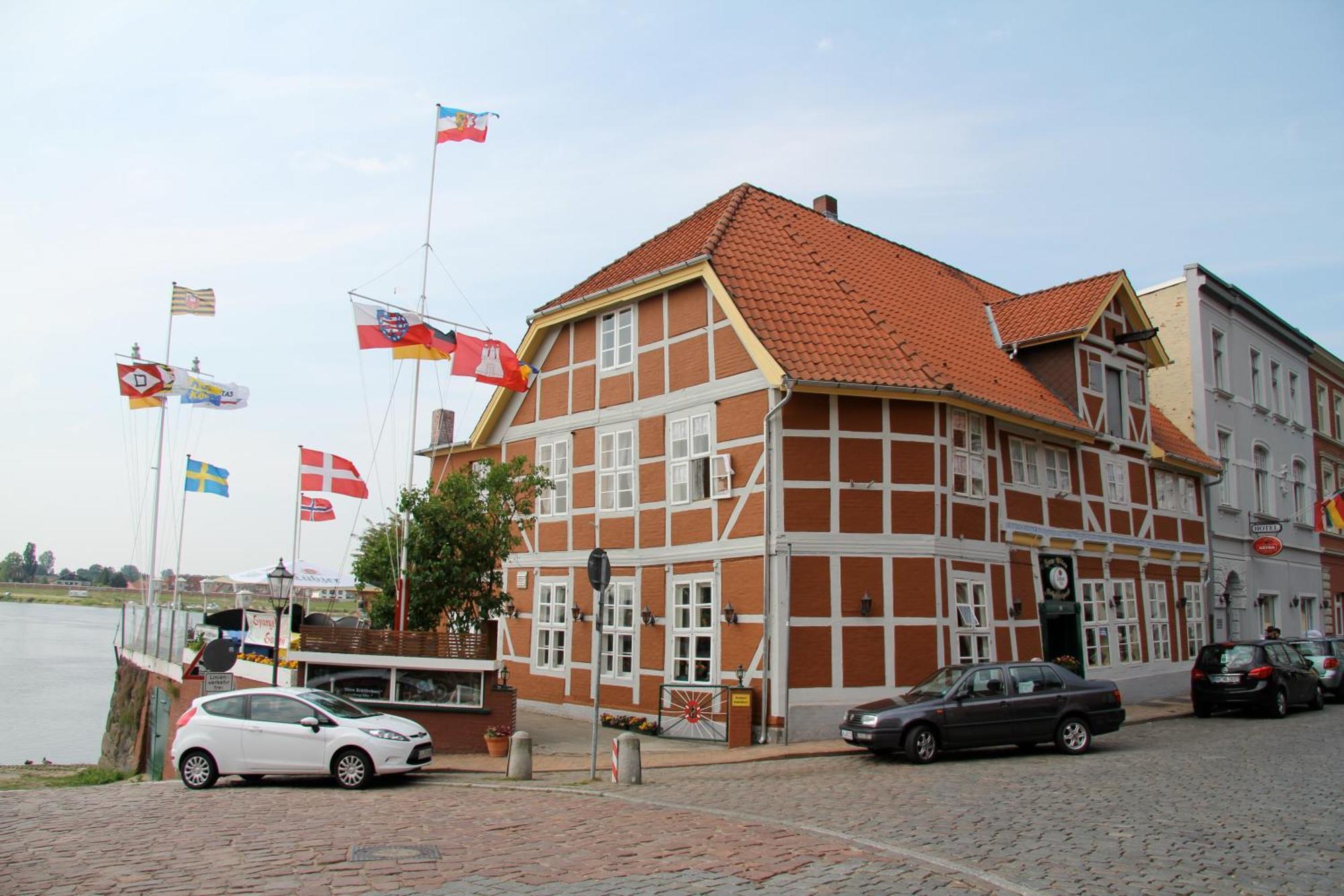 Zum Alten Schifferhaus ラウェンブルク エクステリア 写真